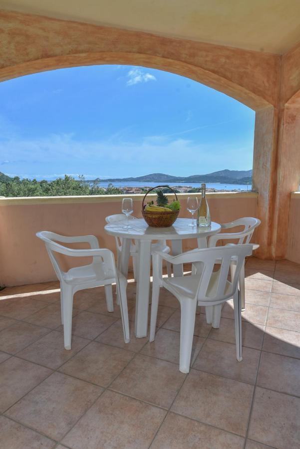 La Costa View Aparthotel Arzachena Exterior photo